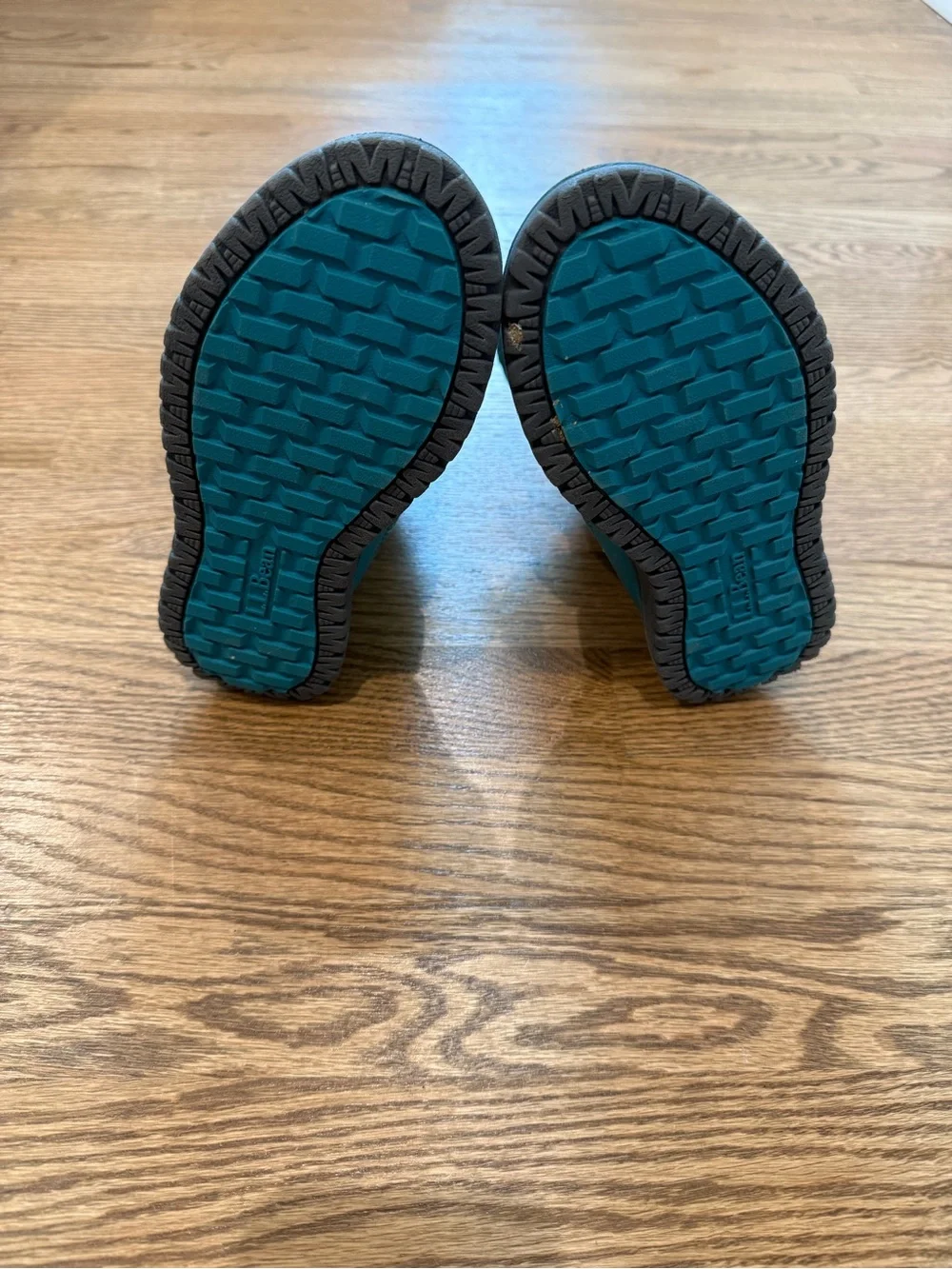 L.L. Bean Kids' Ultralight Winter Boots in Teal, Toddler Size 11